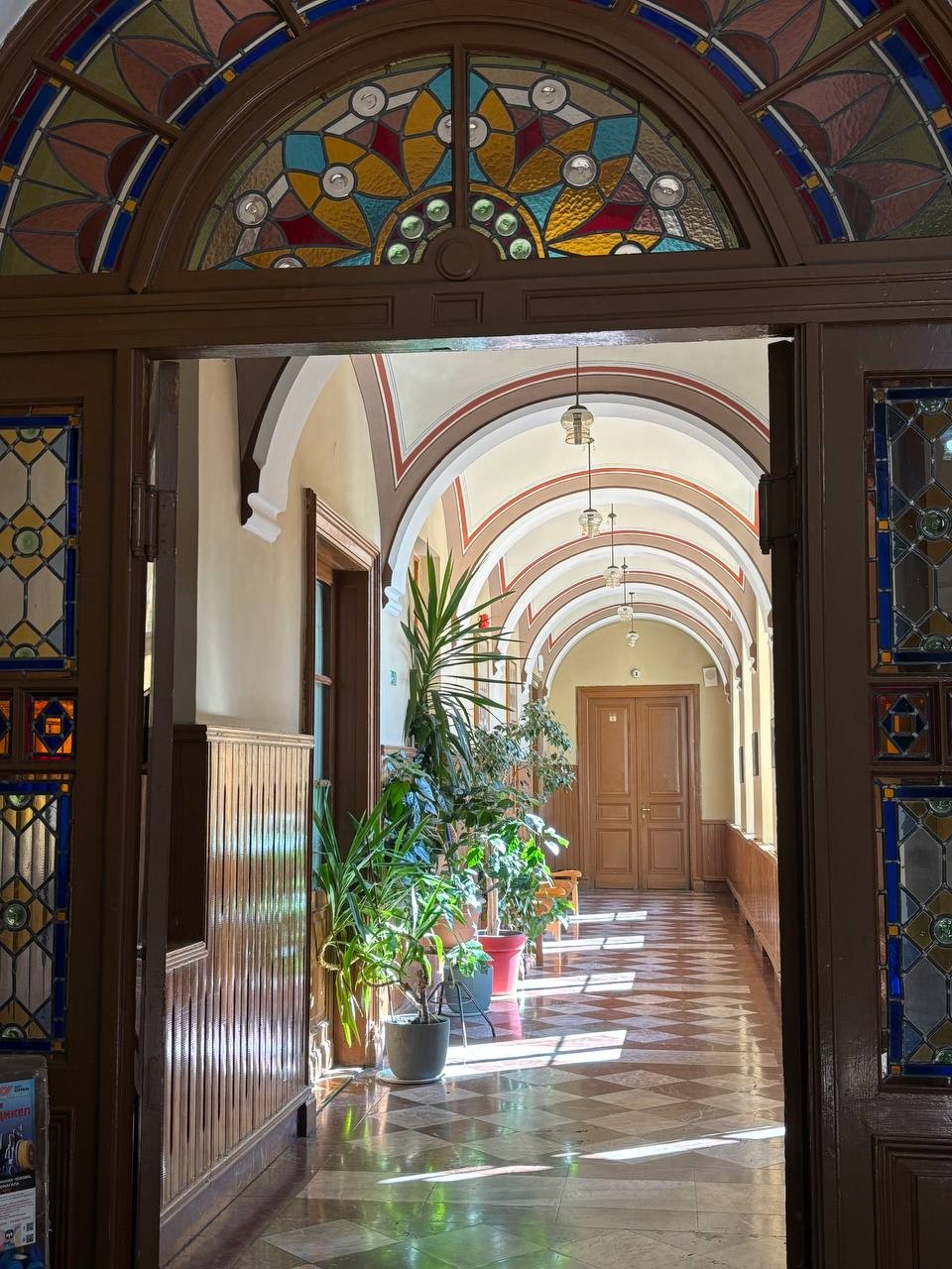 По северу Сербии на авто: архитектура, винодельня и крепость (Надежда)