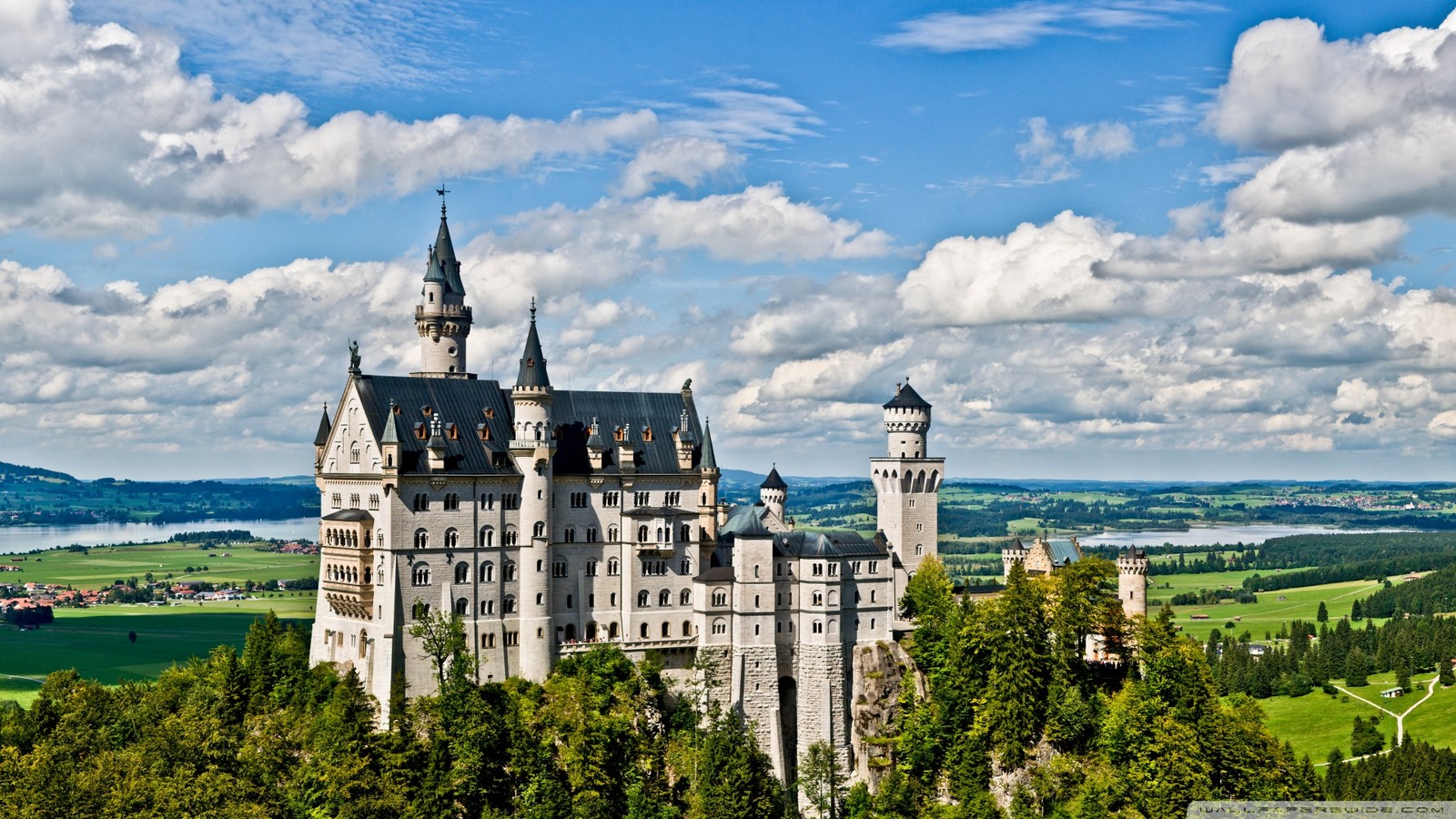 Neueschwanstein – сказка каменного лебедя