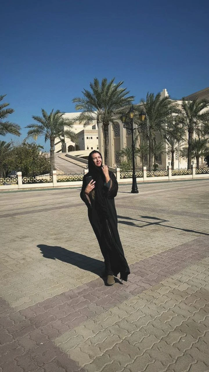 Брали индивидуальную экскурссию по Катару. Встретили на микроавтобусе с шампанским и фруктами. Все было интересно и