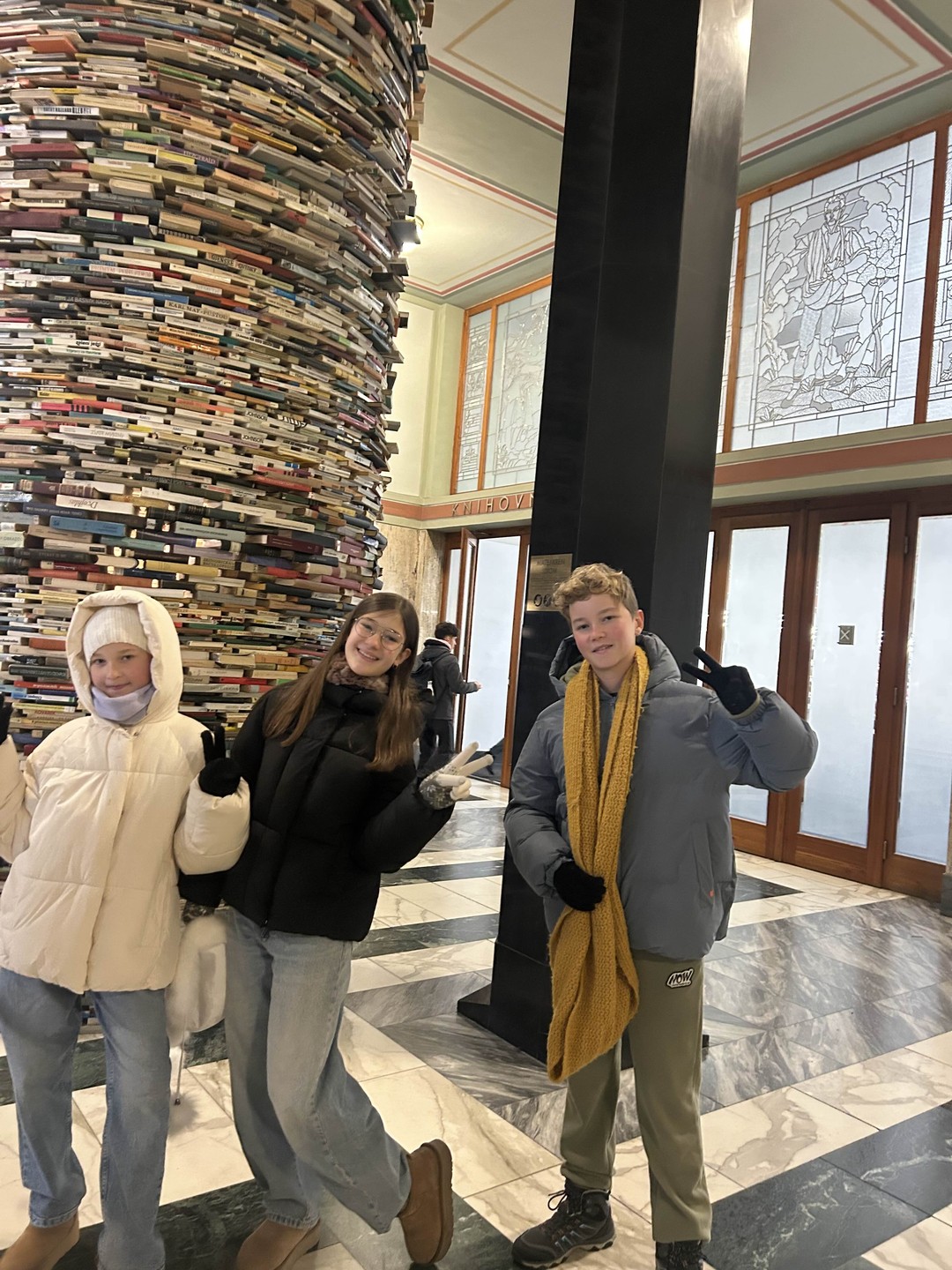 Экскурсия была совершенно чудесной. В группе было двое взрослых и трое детей 10, 11 и 12