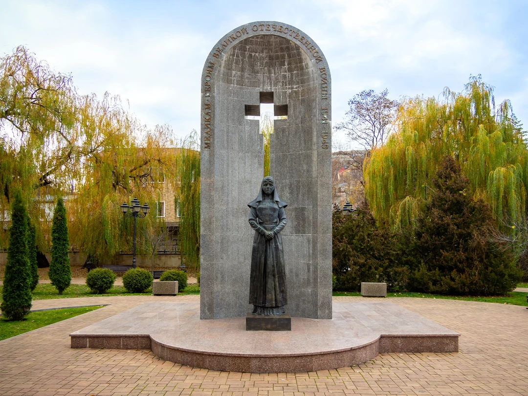 Памятник медикам ВОВ 1941–1945&nbsp;годов