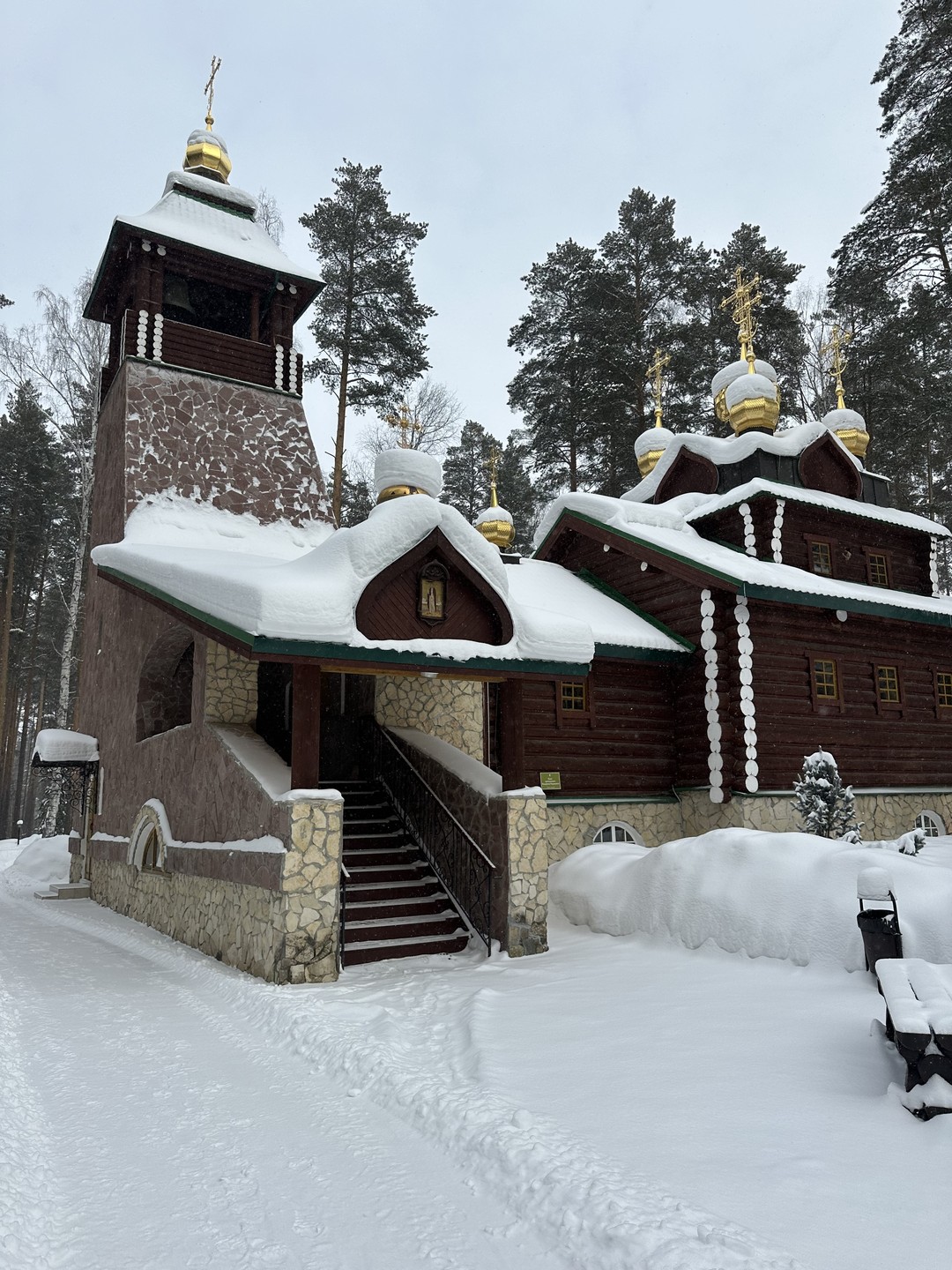 Мы хотим поблагодарить нашего чудесного гида по Екатеринбургу - Юлию. Экскурсия была интересная, посетили много мест