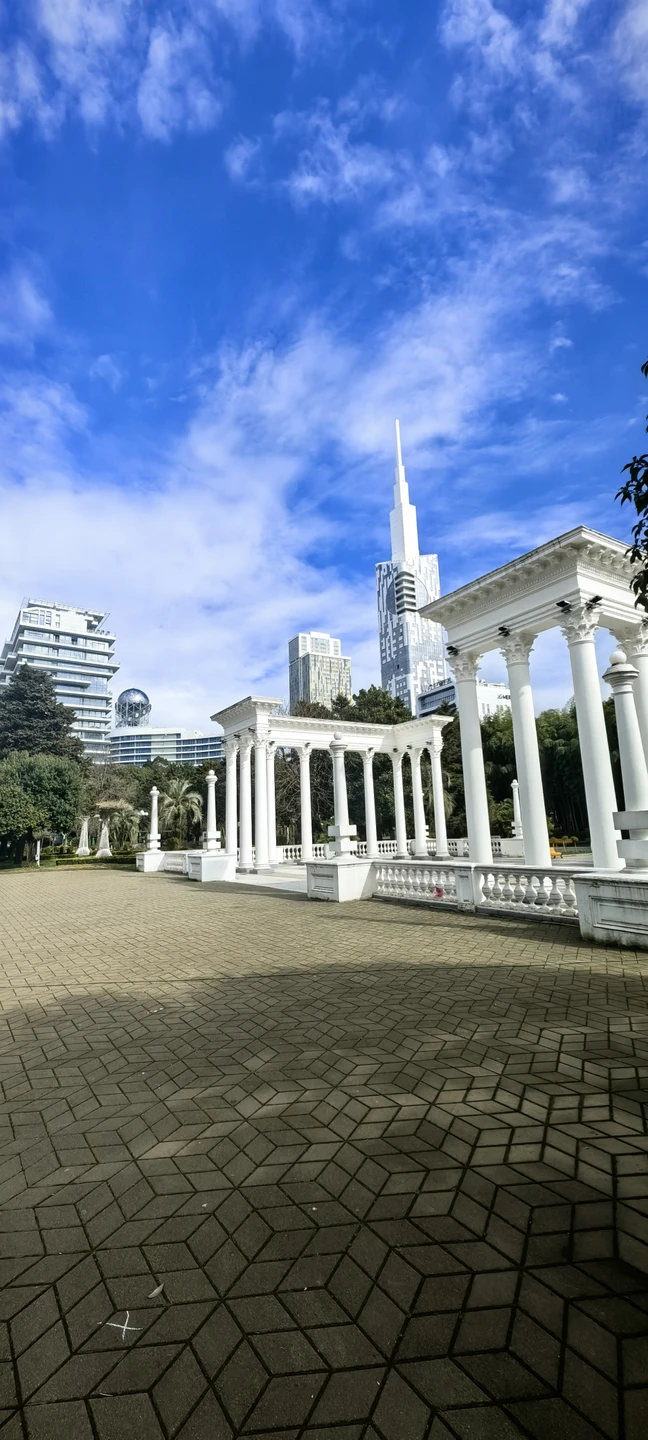 Благодарю Олега, за прекрасную экскурсию, за такое количество фактов и информации 🤝