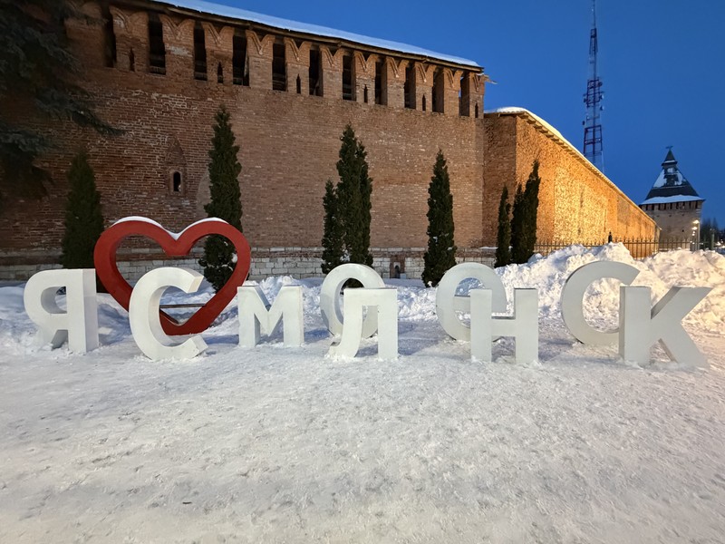 Мне повезло, Максим провел мне индивидуальную экскурсию. Прекрасный маршрут, тематика и рассказчик) Максим отлично знает историю