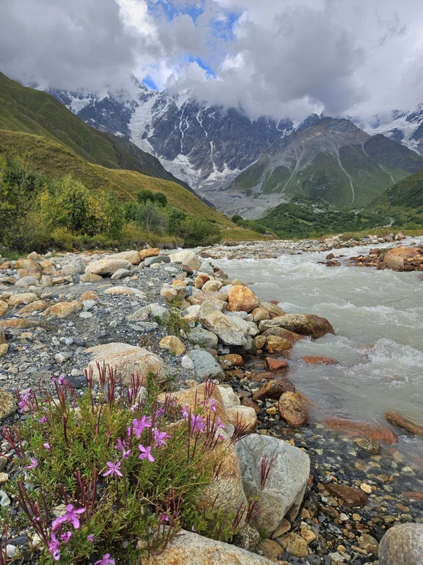 Небанальная Грузия: автотур по ярким локациям запада страны в мини-группе (из Кутаиси)