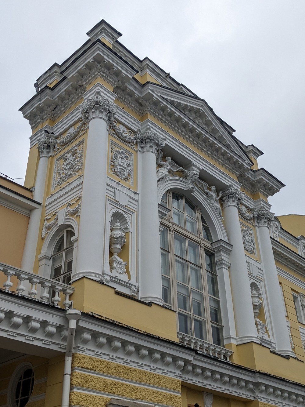 Театральная и поблизости (8/11)