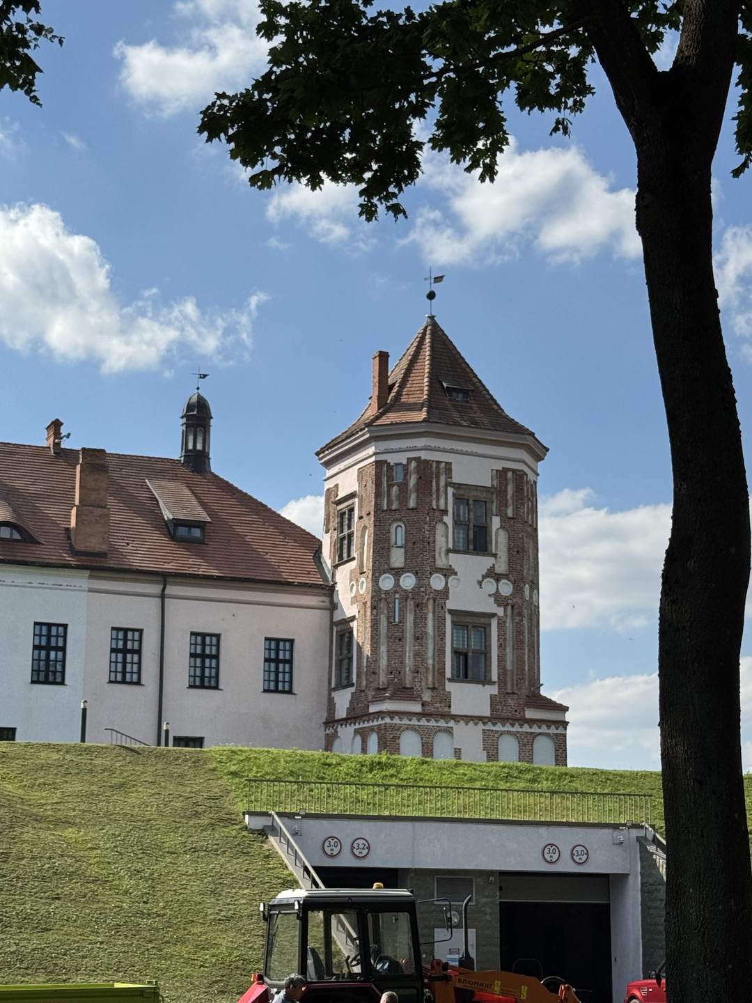Несвижский и Мирский замки за 1 день (Ирина)