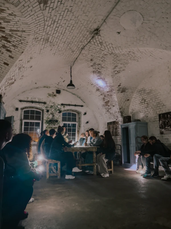 Виды Ночная жизнь форта № 11 «Дёнхофф»