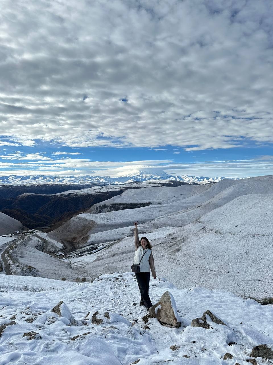 Прекрасный тур, действительно жемчужный. Юрий показал лучшие виды по одной из самых живописных дорог России. На