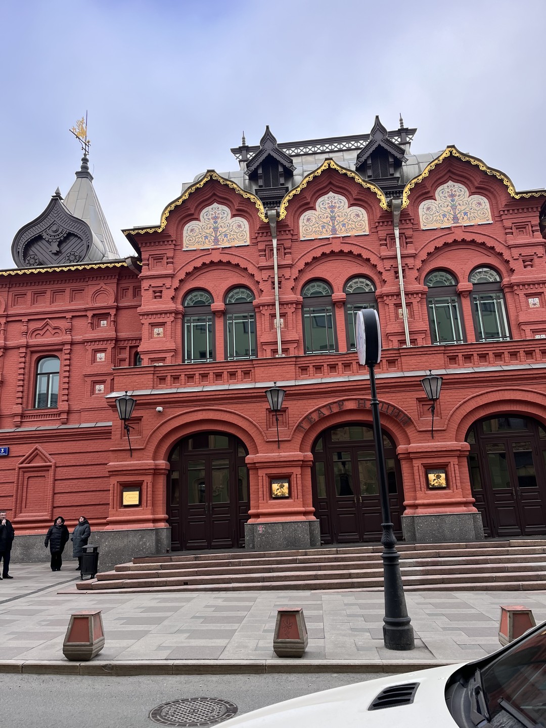 Экскурсия с Еленой позволила не просто познакомиться с историческими фактами, оставила ощущение личного присутствия при тех