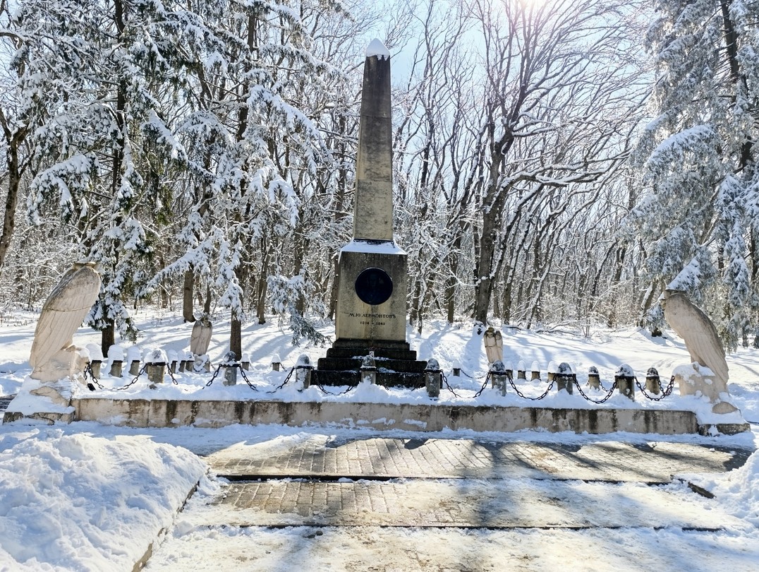 Татьяна - чудесный экскурсовод, прекрасно знающий свой родной город Пятигорск. К тому же имеет высшее образование