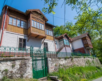 Целебные источники Врнячка-Бани, монастырь Жича