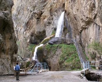 Ущелье Абшир-Сай, возвращение в Ош, святая гора Тахт-Сулайман