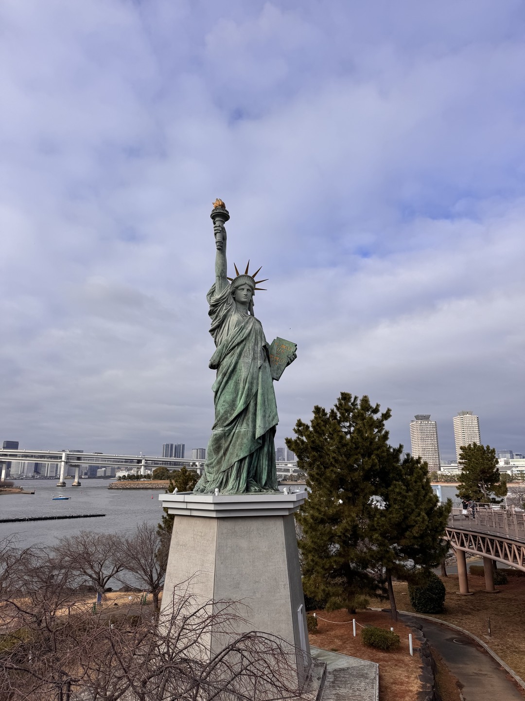 Огромное спасибо Сергею за полезную и познавательную прогулку по Токио. Все интересно, лаконично. За небольшое время