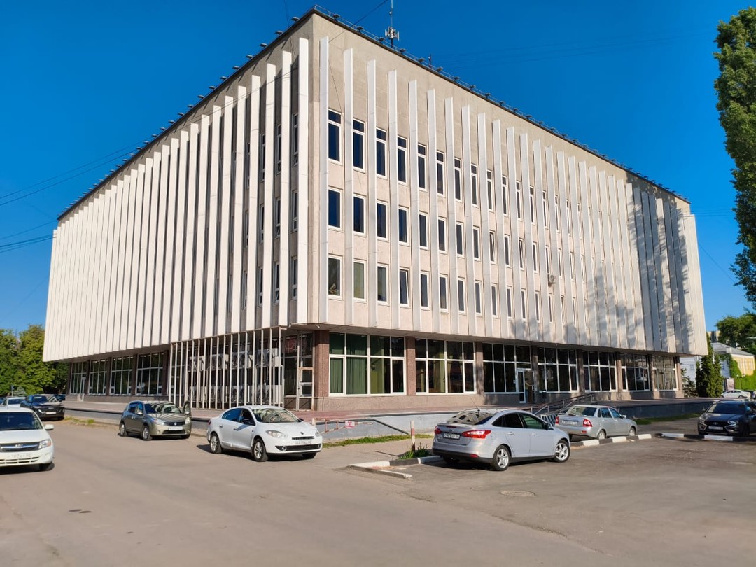 Название экскурсии полностью соответствует содержанию! Настроились на общение с экскурсоводом Олегом, но на последней "минуте" произошла