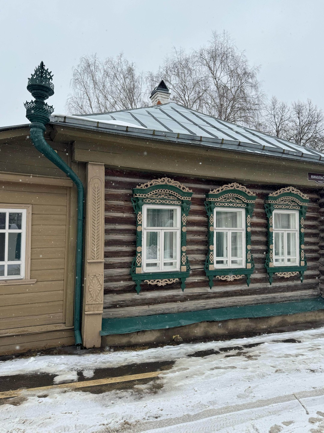 Были на экскурсии 4 марта. Прогулка понравилась. Очень интересно и познавательно! Анна - настоящий профи. Однозначно рекомендую