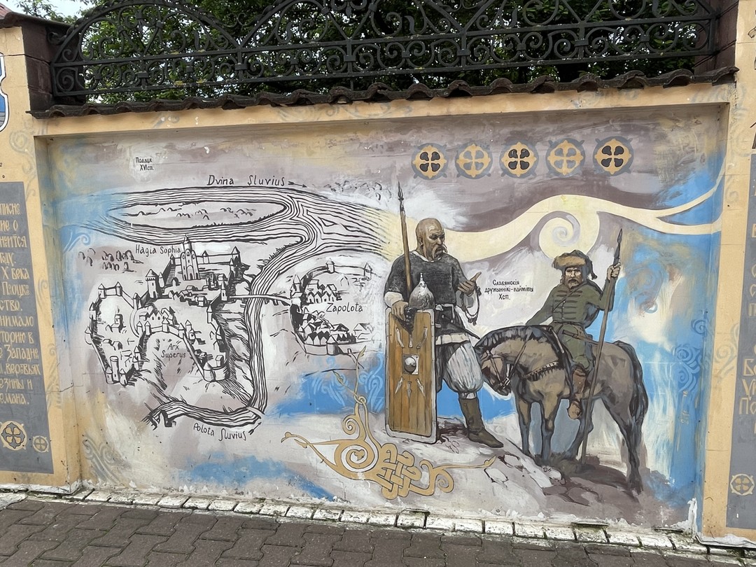 Экскурсовод настоящий знаток истории города. Однозначно понравилось