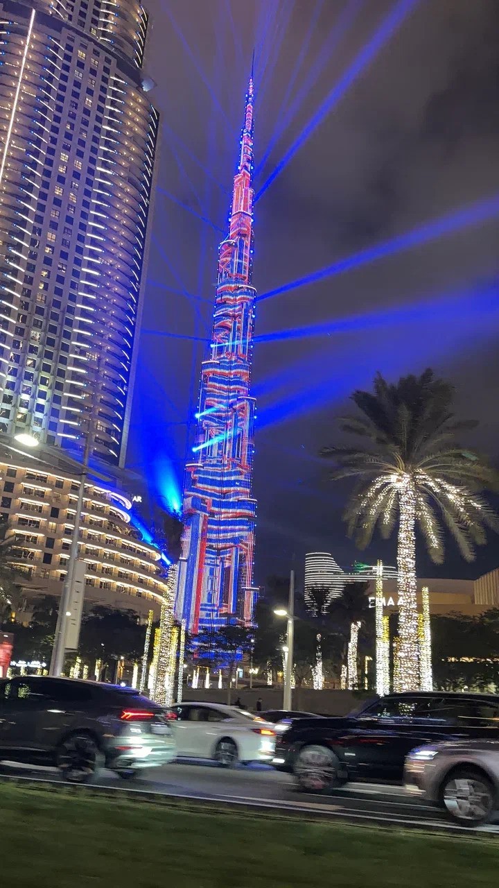 Хочется сказать большое СПАСИБО Миразизу! Встретил нас около отеля и по окончанию экскурсии привез нас обратно