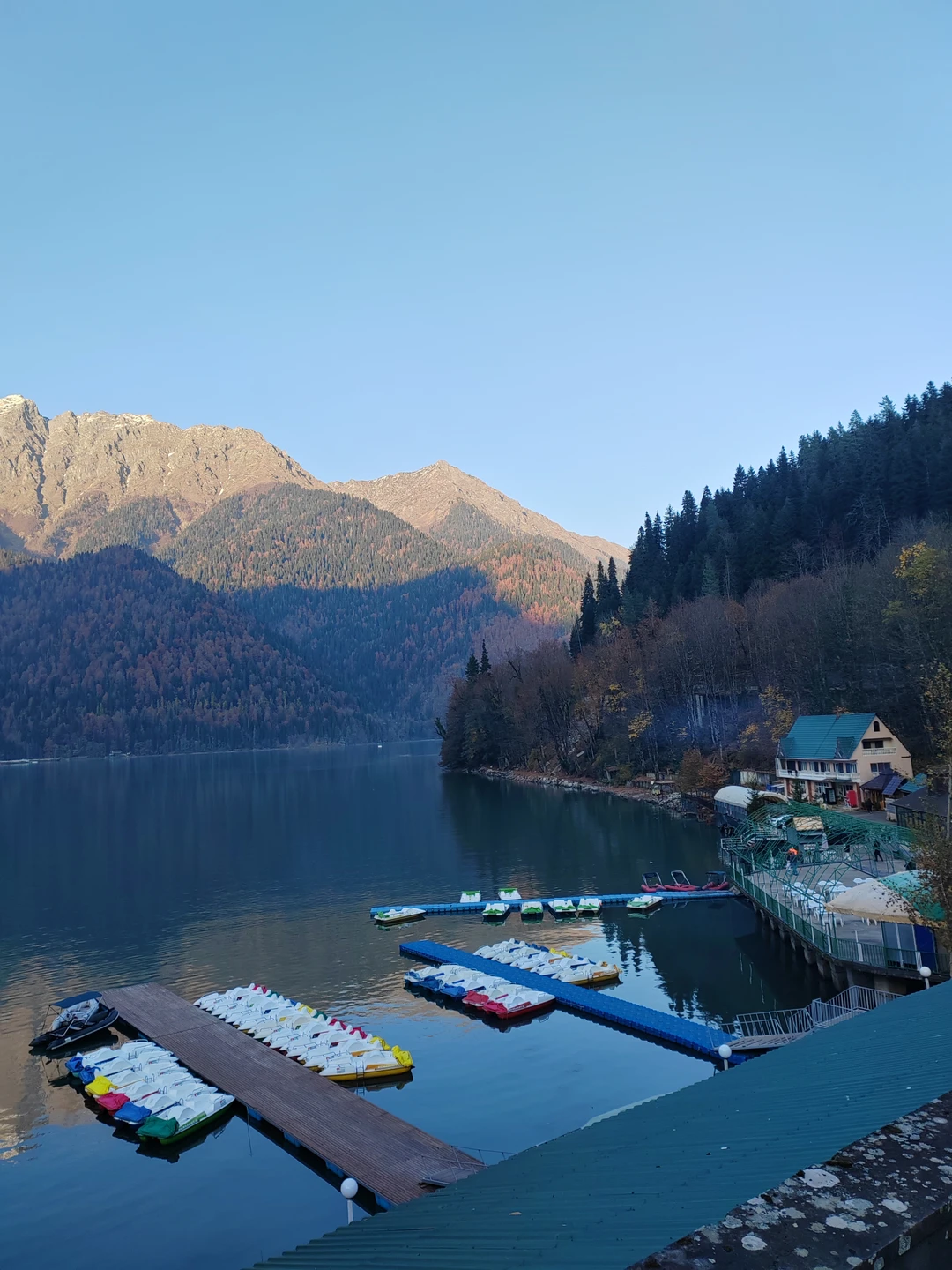 Нашим гидом был Рашид. Очень весело провели время. Экскурсия прошла информативно. Рашид помог сделать красивые фотографии