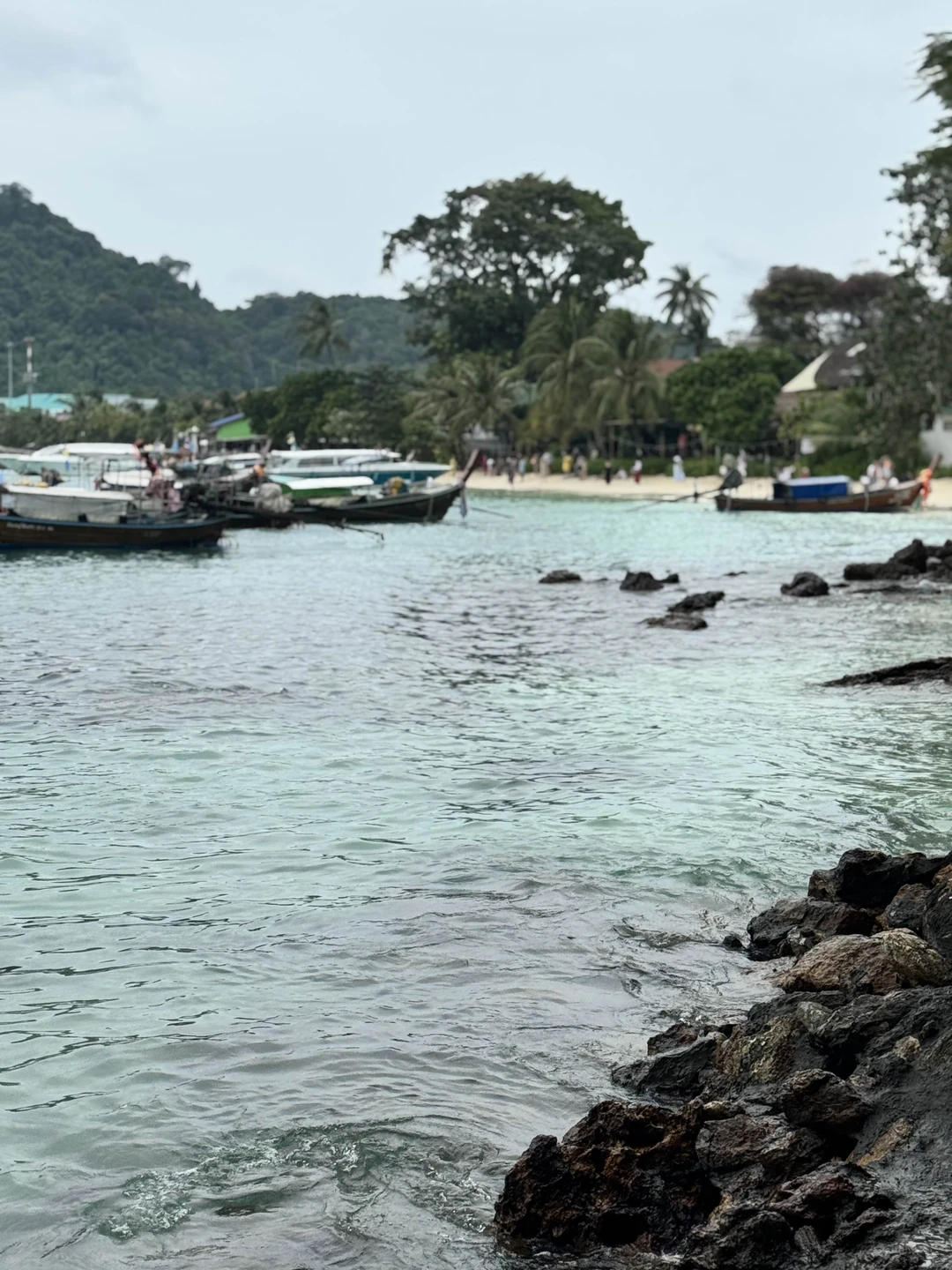 Не смотря на погодные условия. Экскурсия была очень увлекательной. Команда очень позитивная. Места удивительные. Крутые у