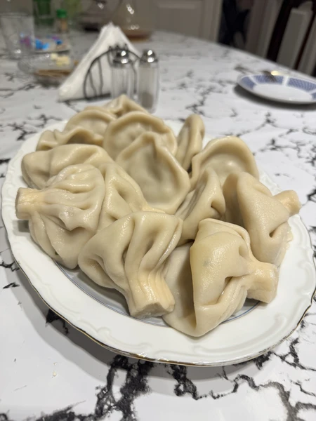 Одно из самых ярких впечатлений от поездки в Тбилиси - побывали в гостях у грузинской семьи