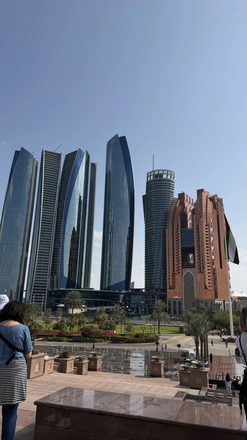 Шикарная экскурсия😍 получилась индивидуальной, что супер. Посмотрели именно то, что хотели и были везде именно столько