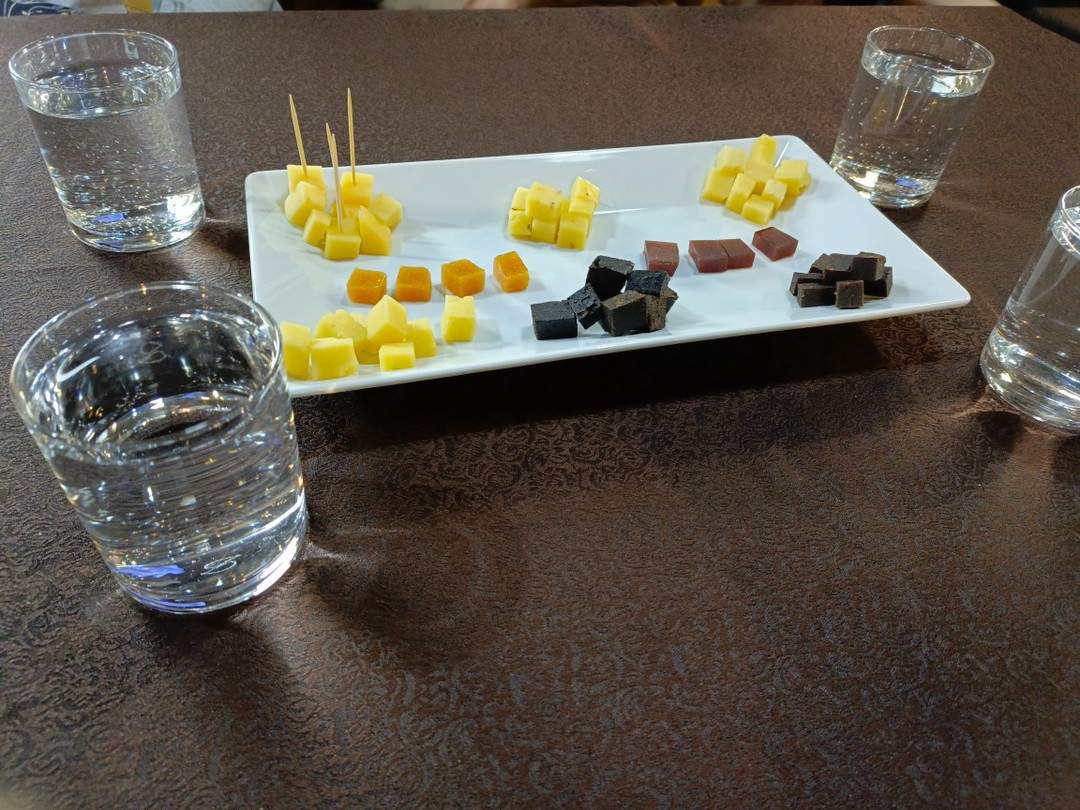 Спасибо за прекрасную экскурсию гиду Светлане, которая сумела погрузить в историю не только давних времён, рассказывая