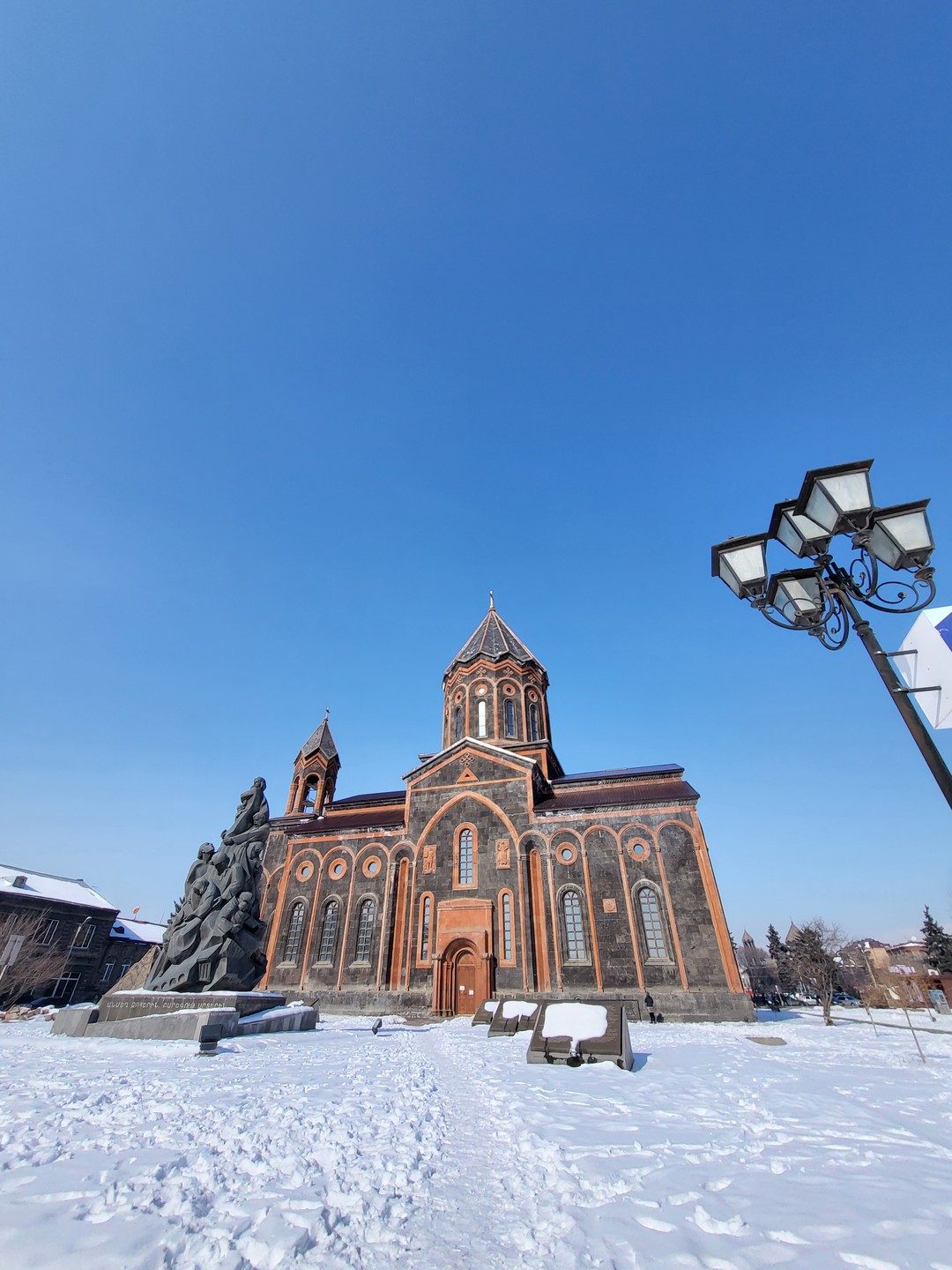 Очень благодарна за незабываемую экскурсию Александру! Спасибо большое, побывали,там,где,можно сказать не ступала нога человека))) зимой уж