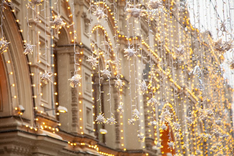 Виды По новогодней Москве — на автомобиле!