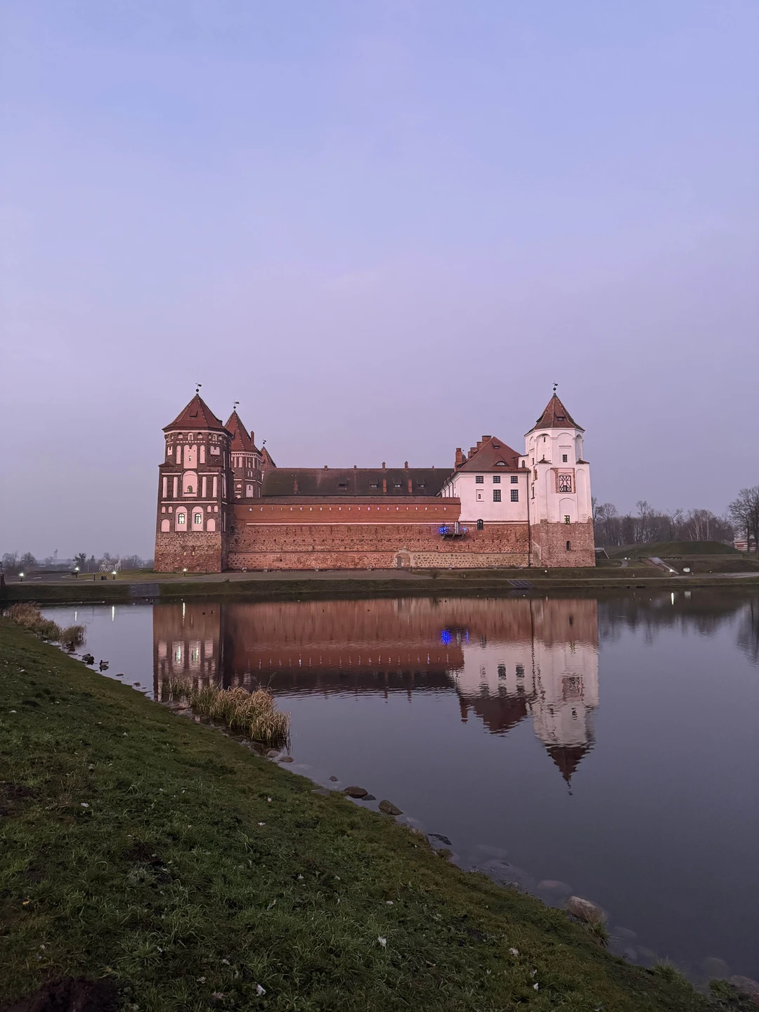 Замки Беларуси: групповая экскурсия в Мир и Несвиж из Минска (Сергей)