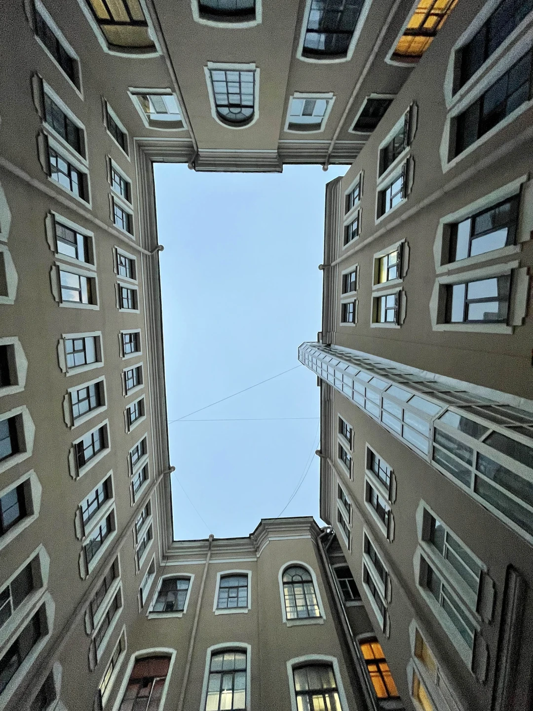 Благодарим Алексея за интересную экскурсию- знакомство с Васильевским островом. Увлекательный рассказ, динамичное повествование без занудной терминологии