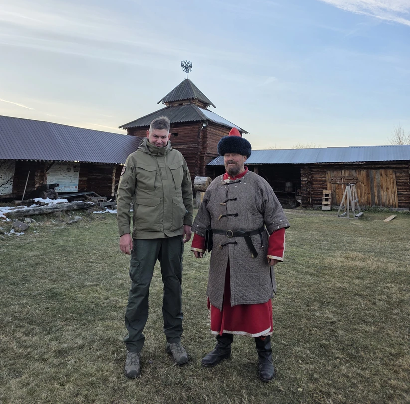 Давно интересовался темой Сибирских казаков и очень хотелось посмотреть на быт вживую. Понравился комфортный и достаточно