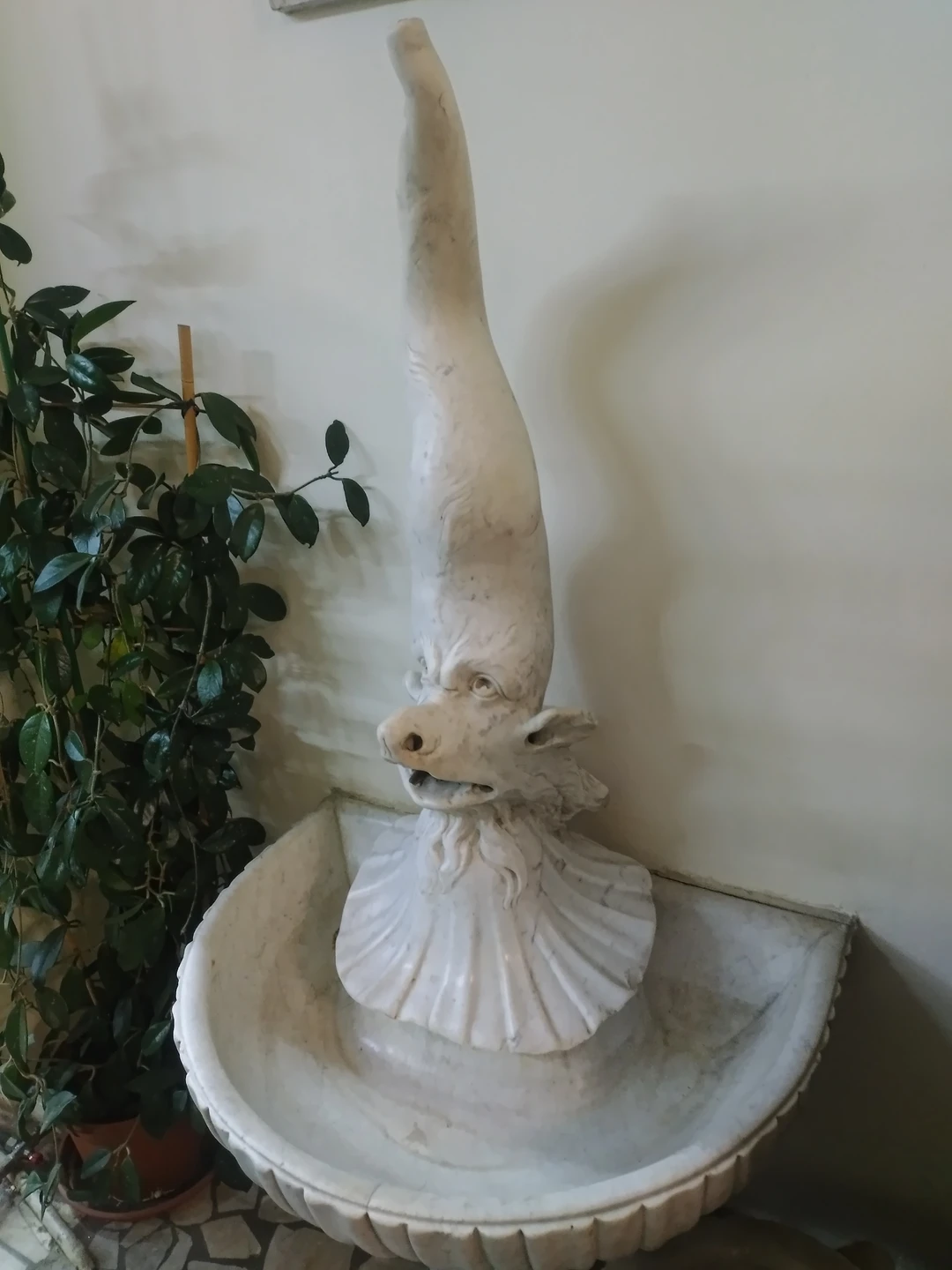 Дворец просто великолепен, наш экскурсовод Ксения настолько грамотно и увлекательно построила свой рассказ, что время пролетело