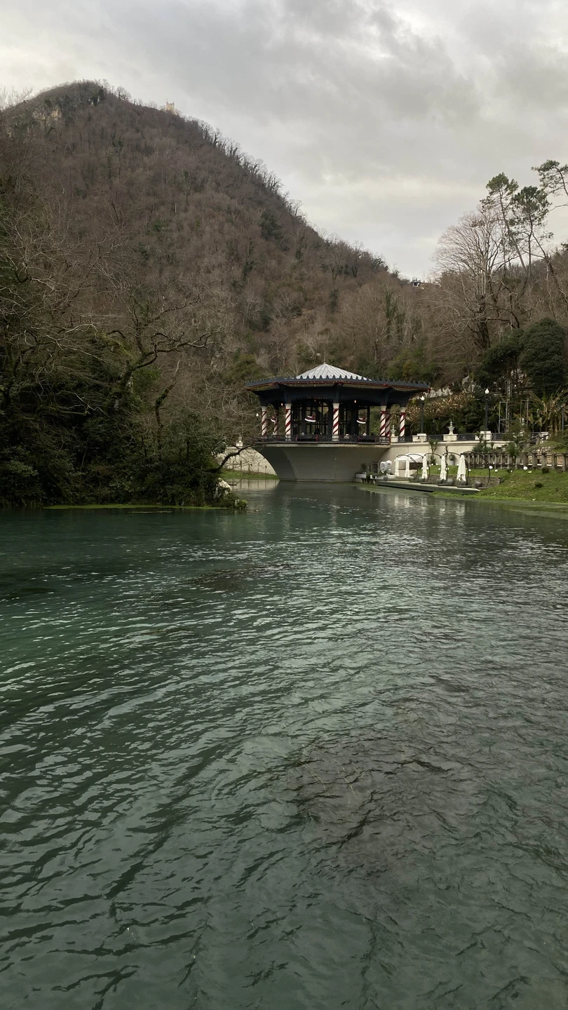 Доброго дня, это великолепная экскурсия, тем что она индивидуальная, Вячеслав потрясающий человек расскажет, покажет, повеселит, знает