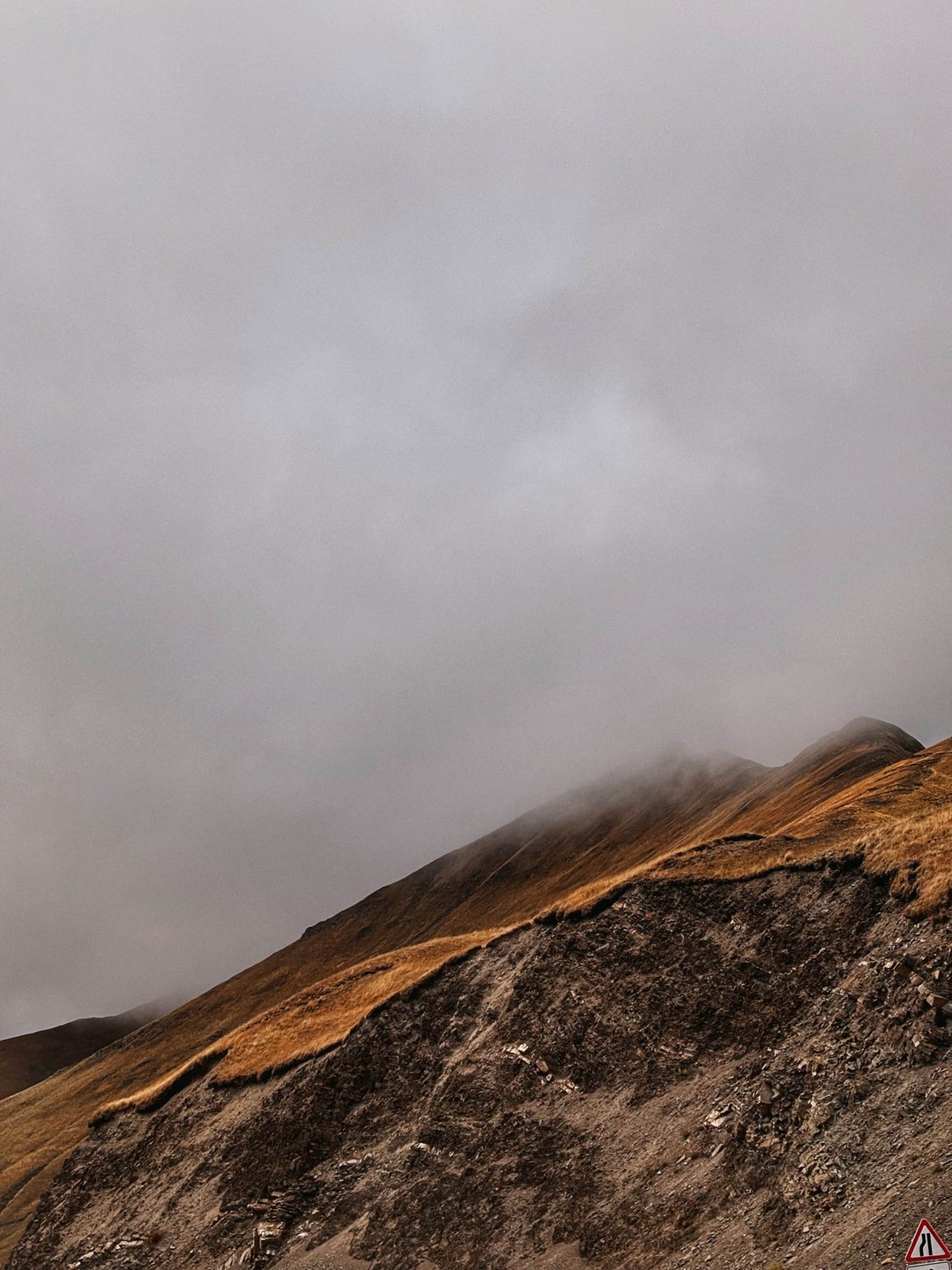 Это было потрясающее путешествие, которое окончательно и без повторно влюбило меня в Грузию, ее природу и