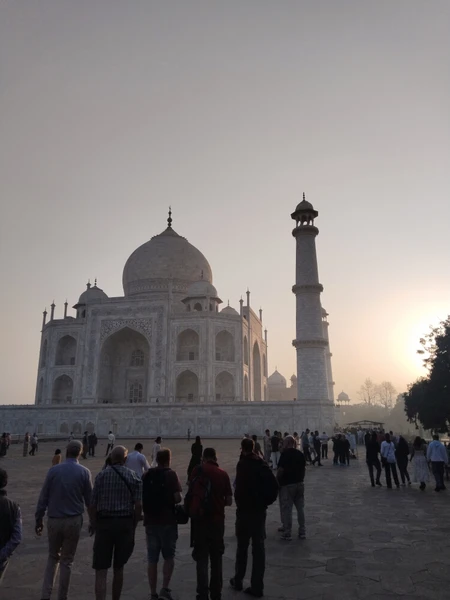 Добрый день! хочу от всей души поблагодарить Вашу команду и персонально Али,за встречу первого дня весны