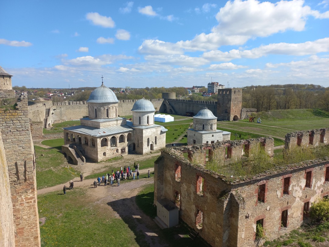 Очень понравилась экскурсия. Повезло с экскурсоводом! (Елена). Очень интересно и доходчиво) замечательно все организовано! Места хорошие!