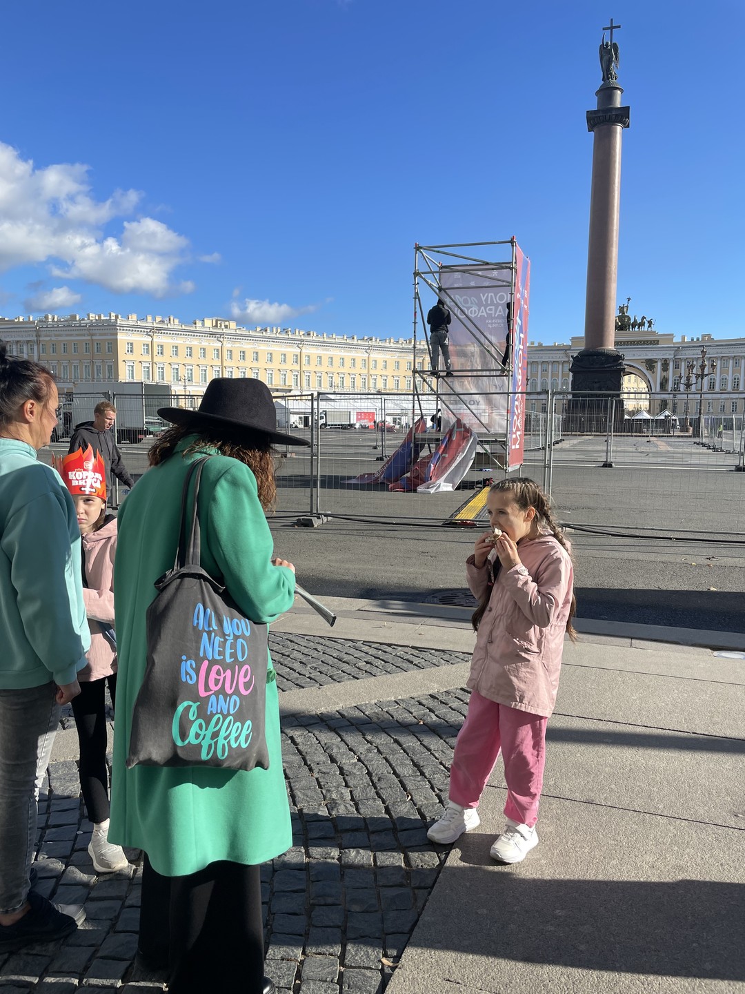 Душевно, понятно, доступно. Нас было всего 4 человека, практически индивидуальная экскурсия получилась. Гид умеет заинтересовать детей,