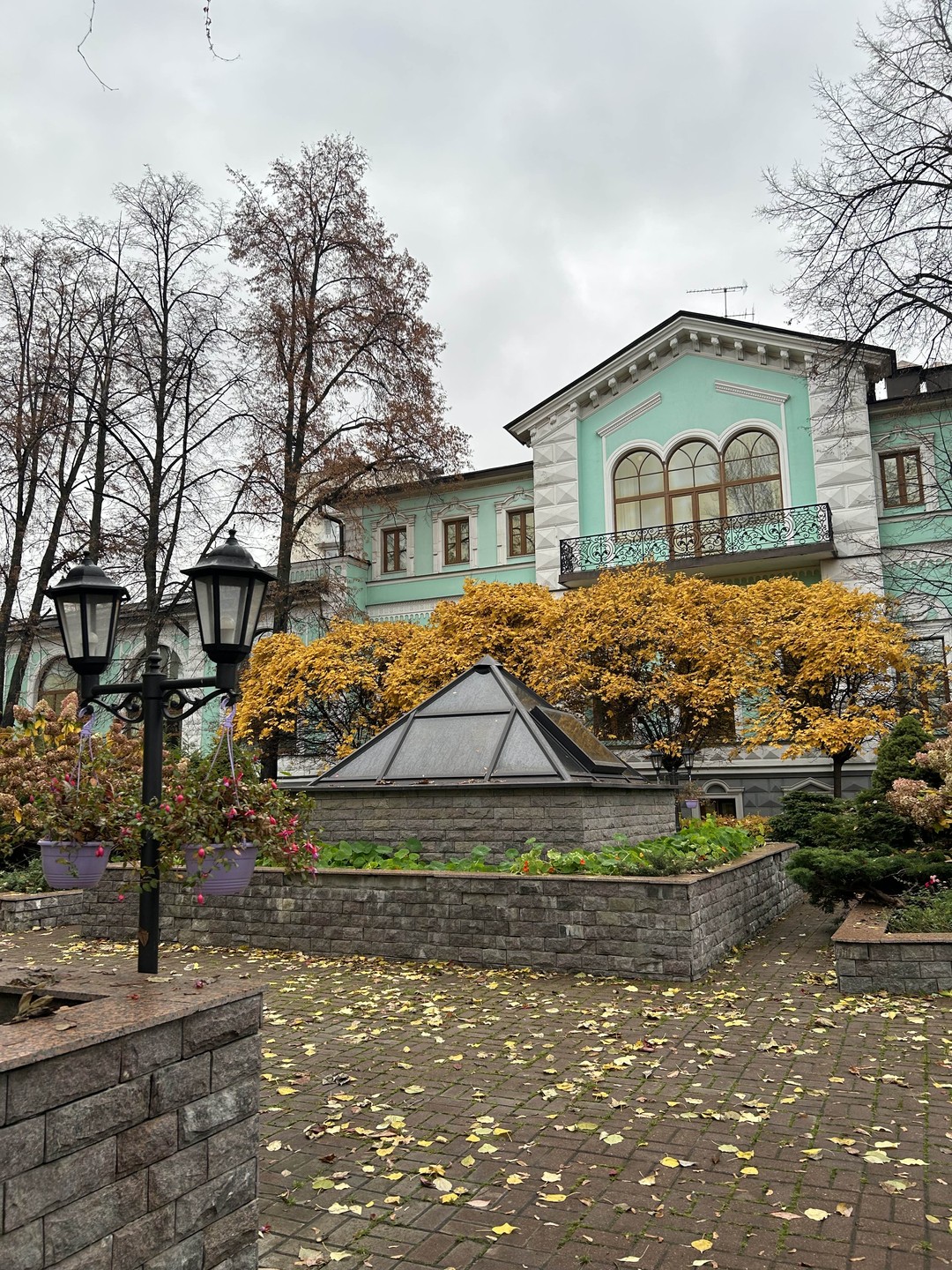 Анастасия, спасибо за прекрасные два часа! Советую всем, кому нравится район Китай-город и кто уже миллион