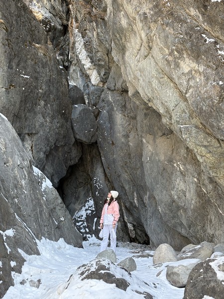 Превосходный, высшего уровня тур. Красоты неимоверные. Большое спасибо гиду Артему, начитанный и интеллигентный человек, погрузил в