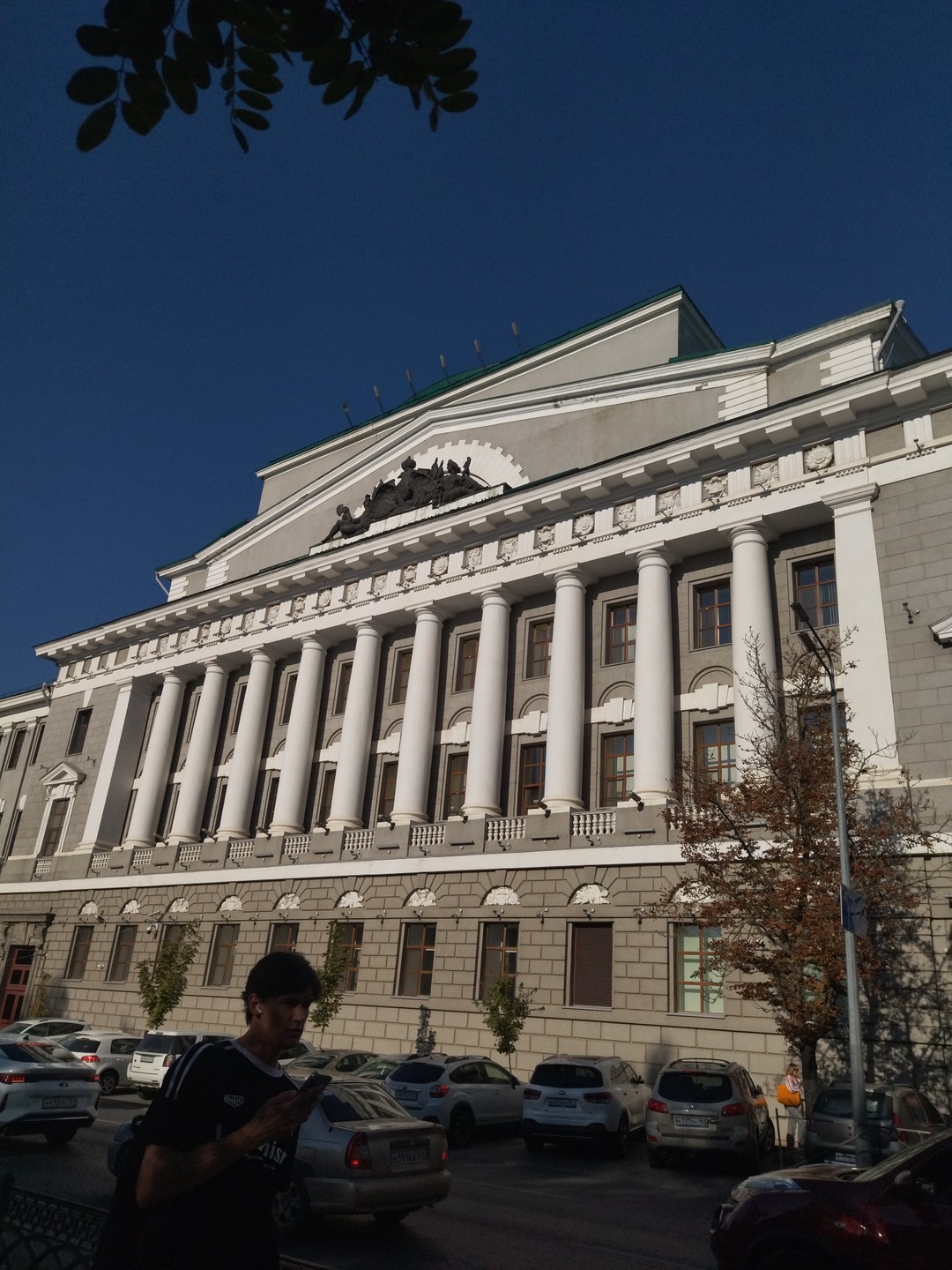 В Ростове -на -Дону была проездом на несколько часов, заказала экскурсию у Сергея. Экскурсия автомобильно -