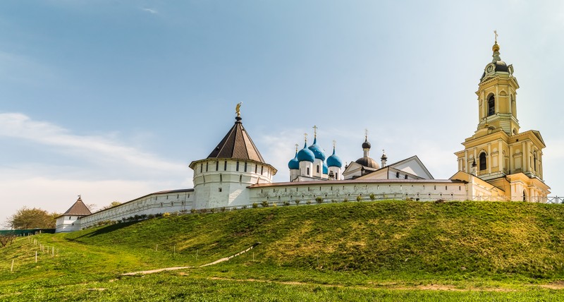 Серпухов на трёх холмах: два монастыря + Соборная гора