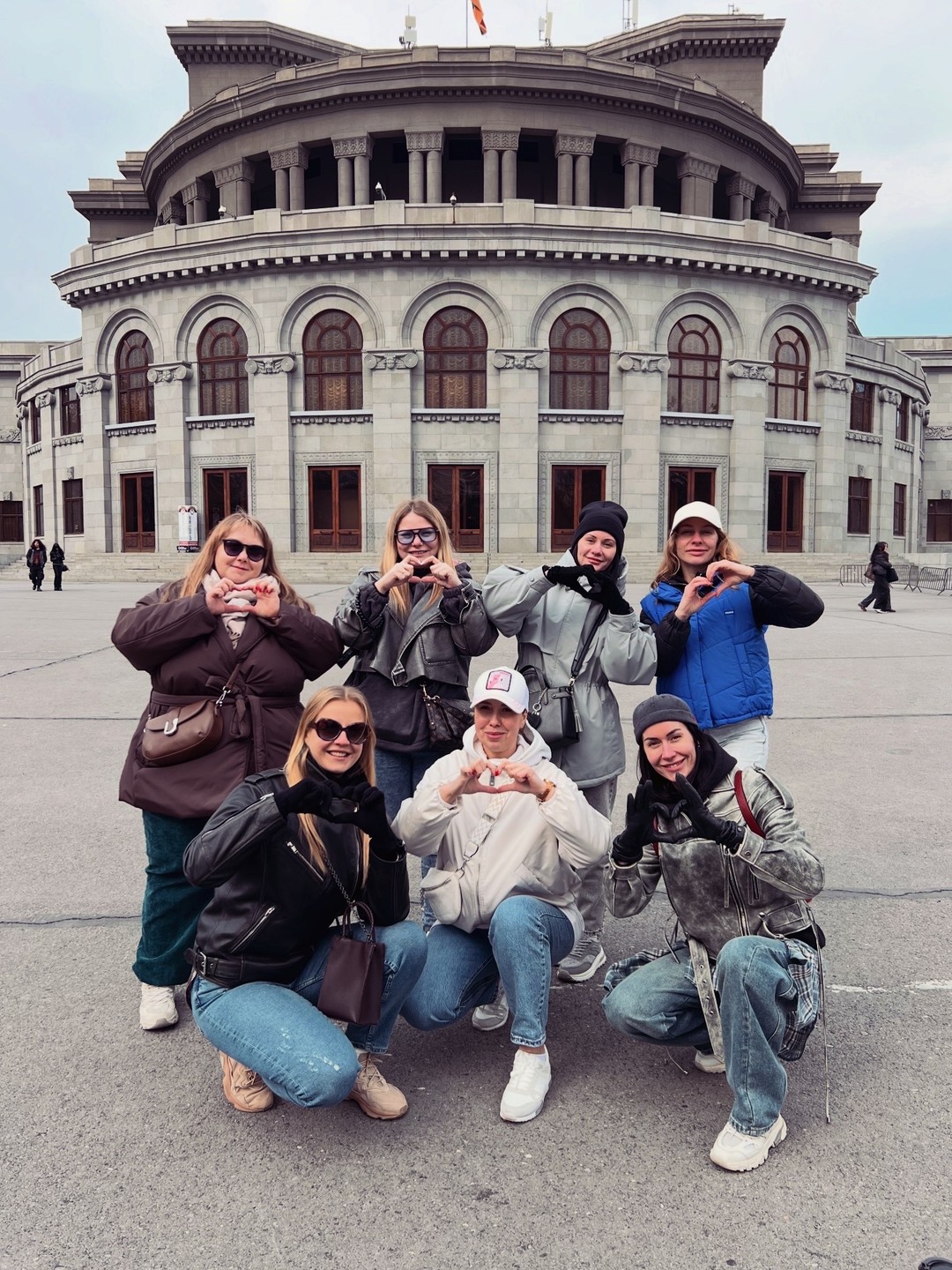 Прекрасная Софи провела нам чудесную и интересную экскурсию по городу. Все без спешки и суеты. Мы