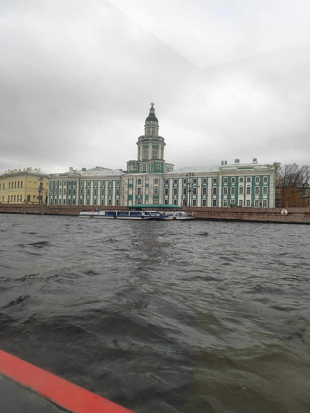 Прогулка на теплоходе «Каналы Северной столицы» (Наталья)