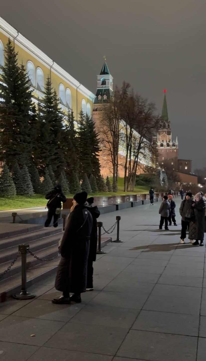 Экскурсия подойдёт практически для всех возрастов. Я специально подобрала автобусную экскурсию, чтобы много не ходить пешком