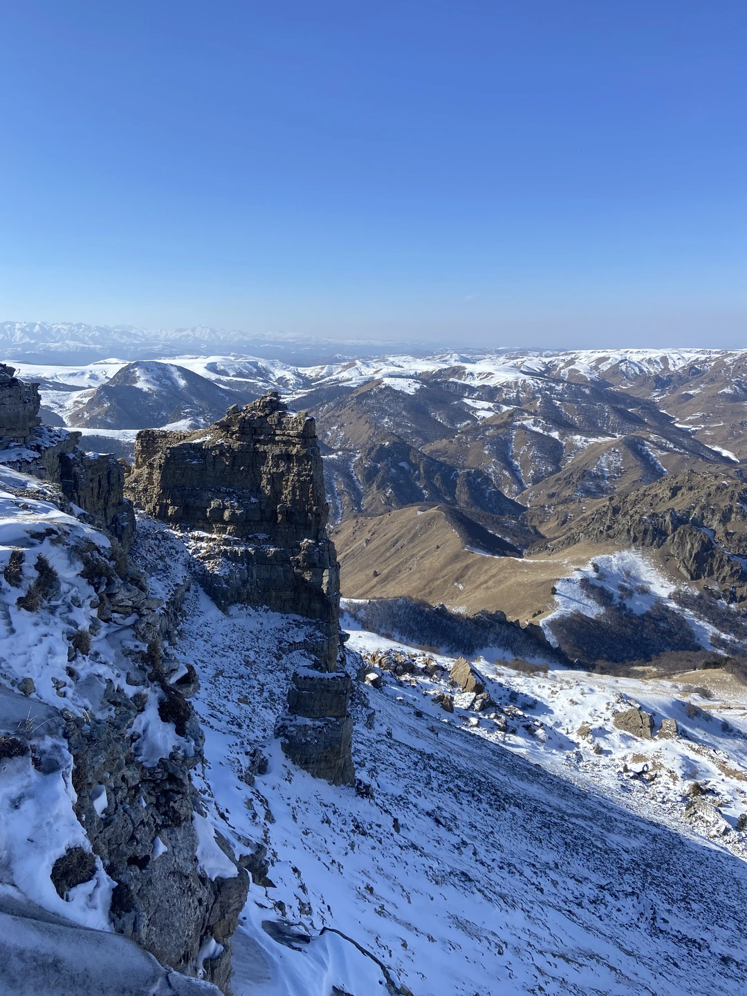 Очень повезло с погодой! Это, конечно, половина успеха. День прошёл незаметно в хорошей компании гида Марата,