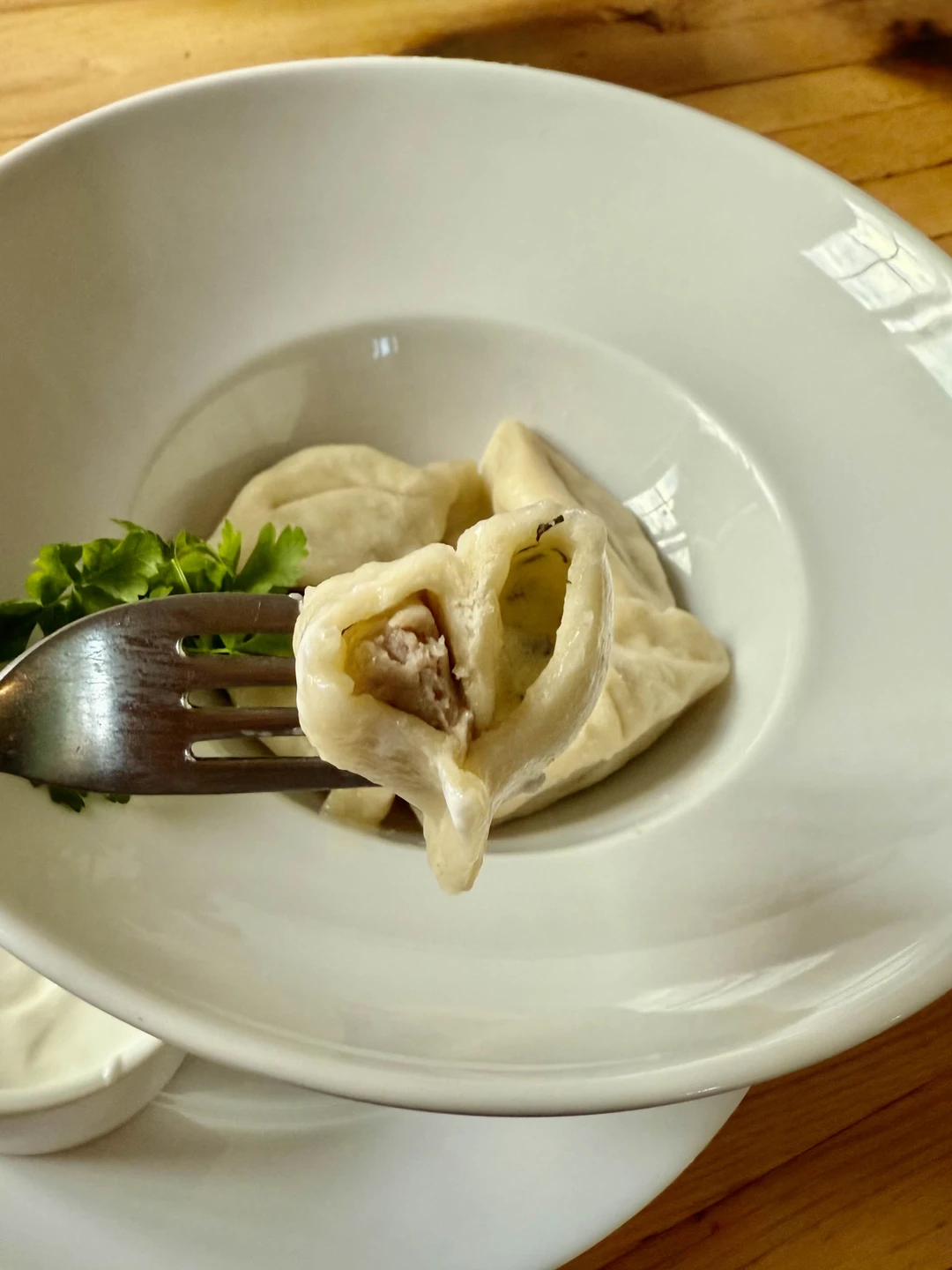 Экскурсия больше развлекательная, но Ольга (наш гид) рассказывала очень интересные вещи и факты. Слушать ее -