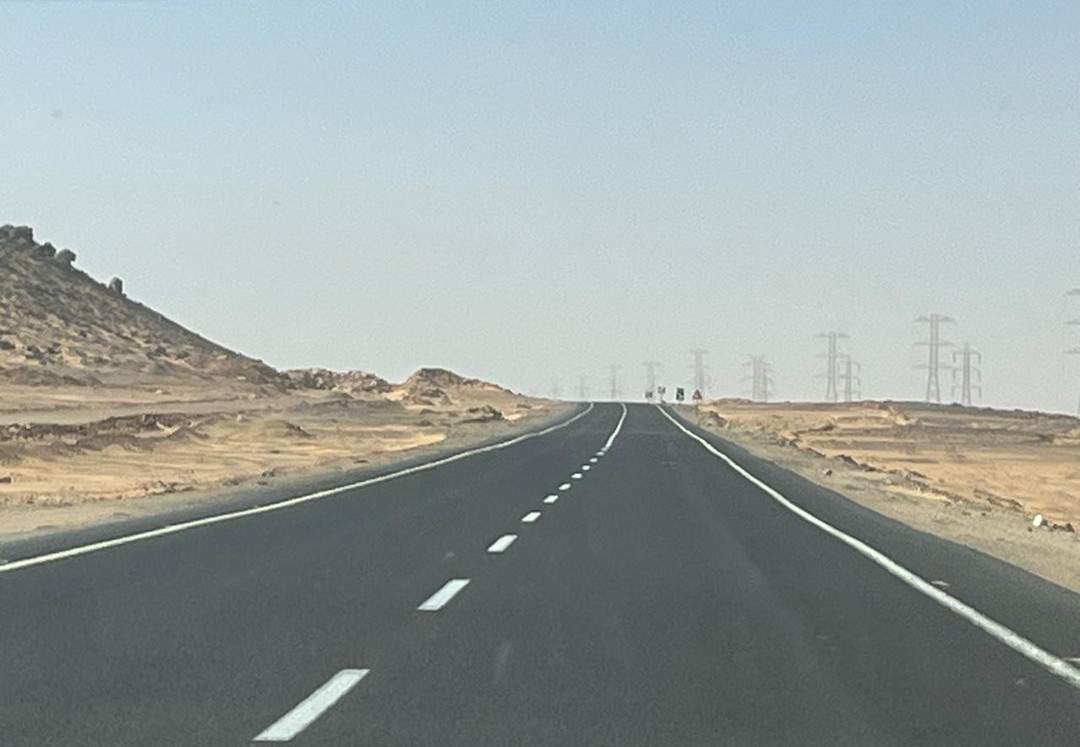 У меня получилось сложное путешествие, в которое вошли стразу несколько предложений от Ахмеда и его коллег.