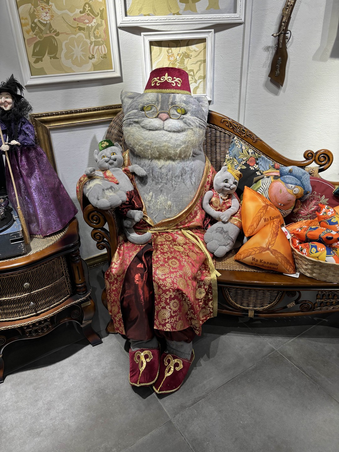 Нам очень понравился экскурсовод Борис! Видно, что человек любит и знает свой город. И не только