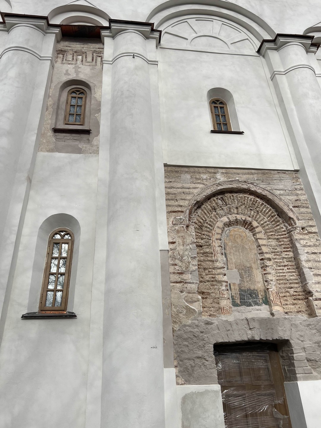 Добрый день, благодарим Марину за экскурсию по Полоцку, нам не очень повезло с погодой, был очень